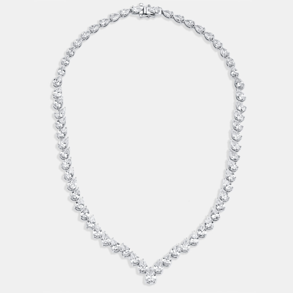 30 cts Pear Lab Grown Diamond 18k White Gold Necklace 30 cts Pear Lab Grown Diamond 18k White Gold Necklace