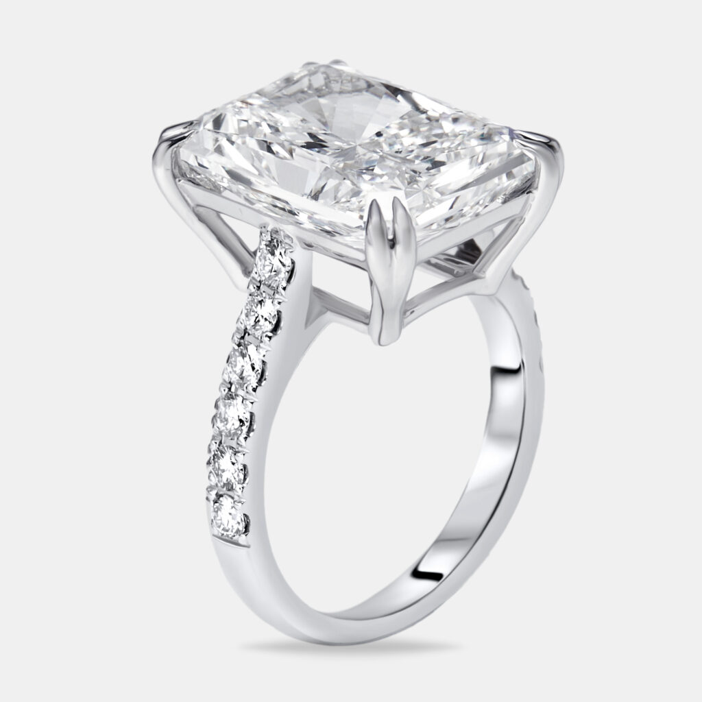 10.3 cts Radiant Trapezoid Lab Grown Diamond 18k White Gold Ring Size 54 10.3 cts Radiant Trapezoid Lab Grown Diamond 18k White Gold Ring Size 54