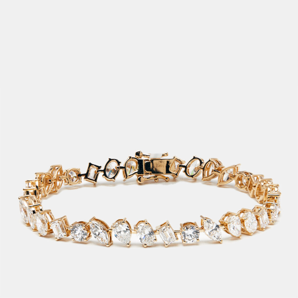 11.3 cts Mix shape Lab Grown Diamonds 18k Yellow Gold Bracelet