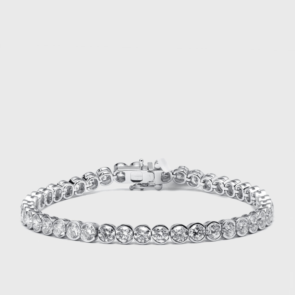10.5 cts Round Lab Grown Diamonds 18k White Gold Bracelet 10.5 cts Round Lab Grown Diamonds 18k White Gold Bracelet