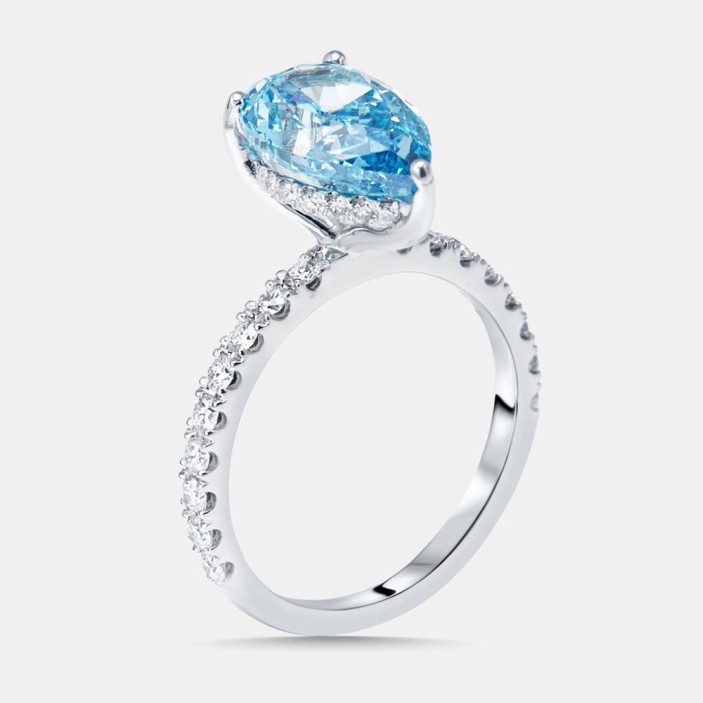 3.6 cts Vivid Blue Pear, Round Lab Grown Diamonds 18k White Gold Ring Size 51 3.6 cts Vivid Blue Pear, Round Lab Grown Diamonds 18k White Gold Ring Size 51