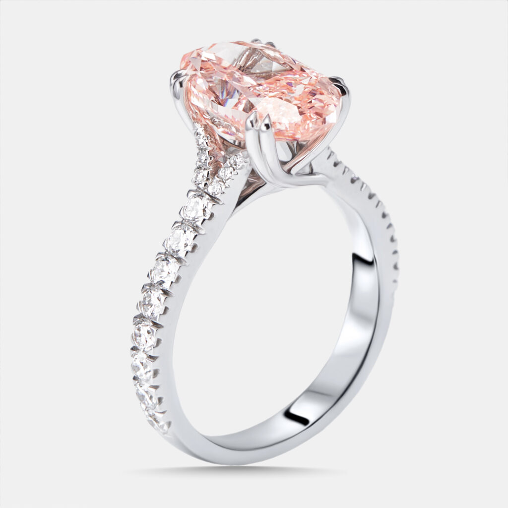 4.8 cts Pink Oval, Round Lab Grown Diamonds 18k White Gold Ring Size 51 4.8 cts Pink Oval, Round Lab Grown Diamonds 18k White Gold Ring Size 51