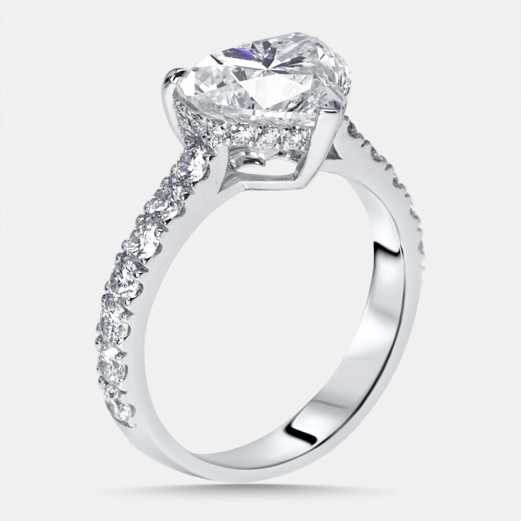 3.8 cts Heart, Round Lab Grown Diamonds 18k White Gold Ring Size 52 3.8 cts Heart, Round Lab Grown Diamonds 18k White Gold Ring Size 52