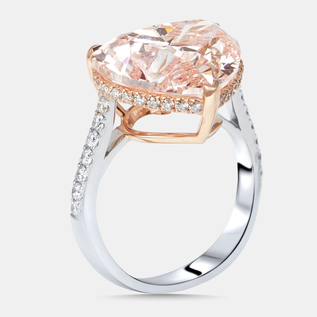 9.5 cts Pink Heart, Round Lab Grown Diamonds 18k Two Tone Gold Ring Size 52 9.5 cts Pink Heart, Round Lab Grown Diamonds 18k Two Tone Gold Ring Size 52