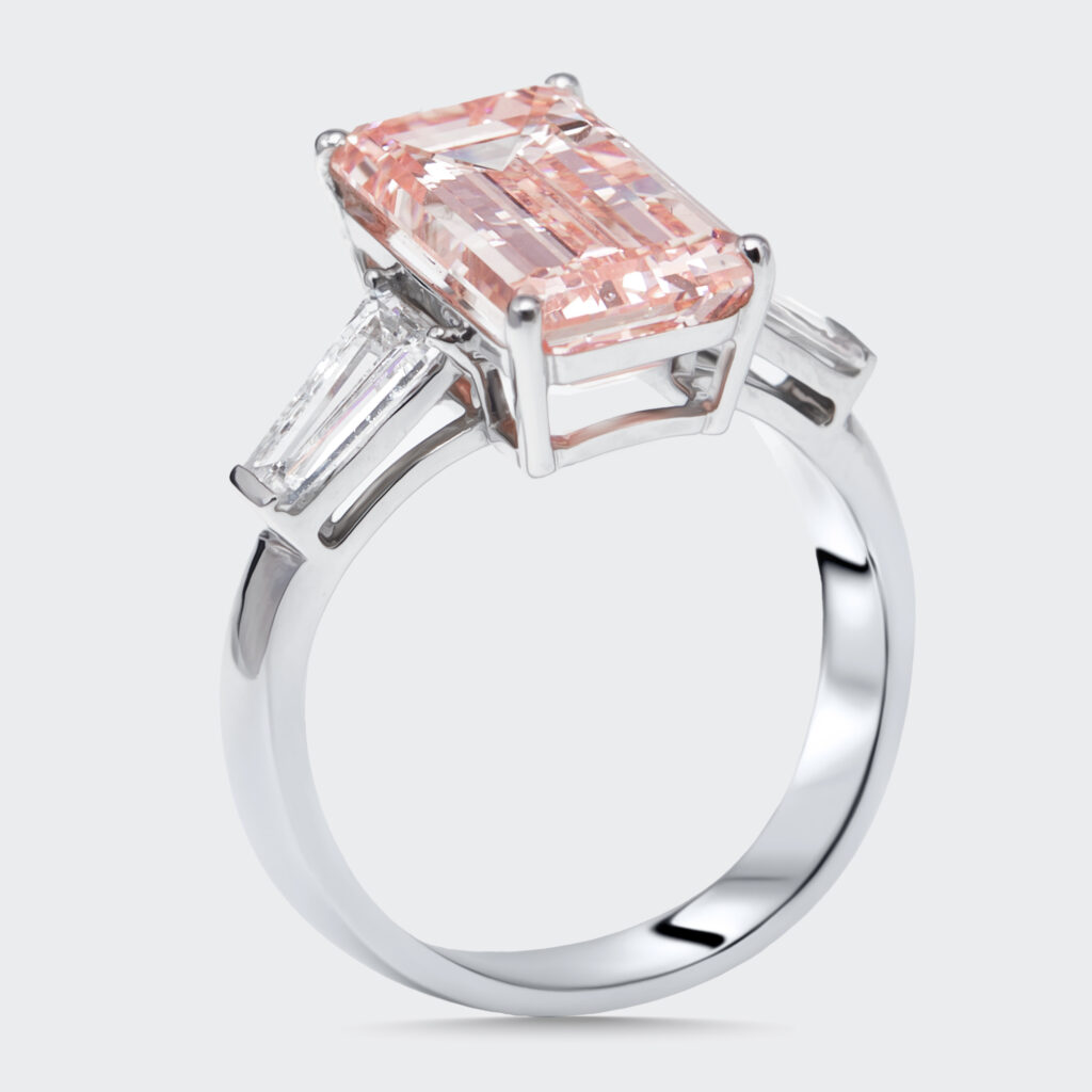 5.8 cts Pink Emerald Cut, Trapezoid Lab Grown Diamonds 18k White Gold Ring Size 52 5.8 cts Pink Emerald Cut, Trapezoid Lab Grown Diamonds 18k White Gold Ring Size 52