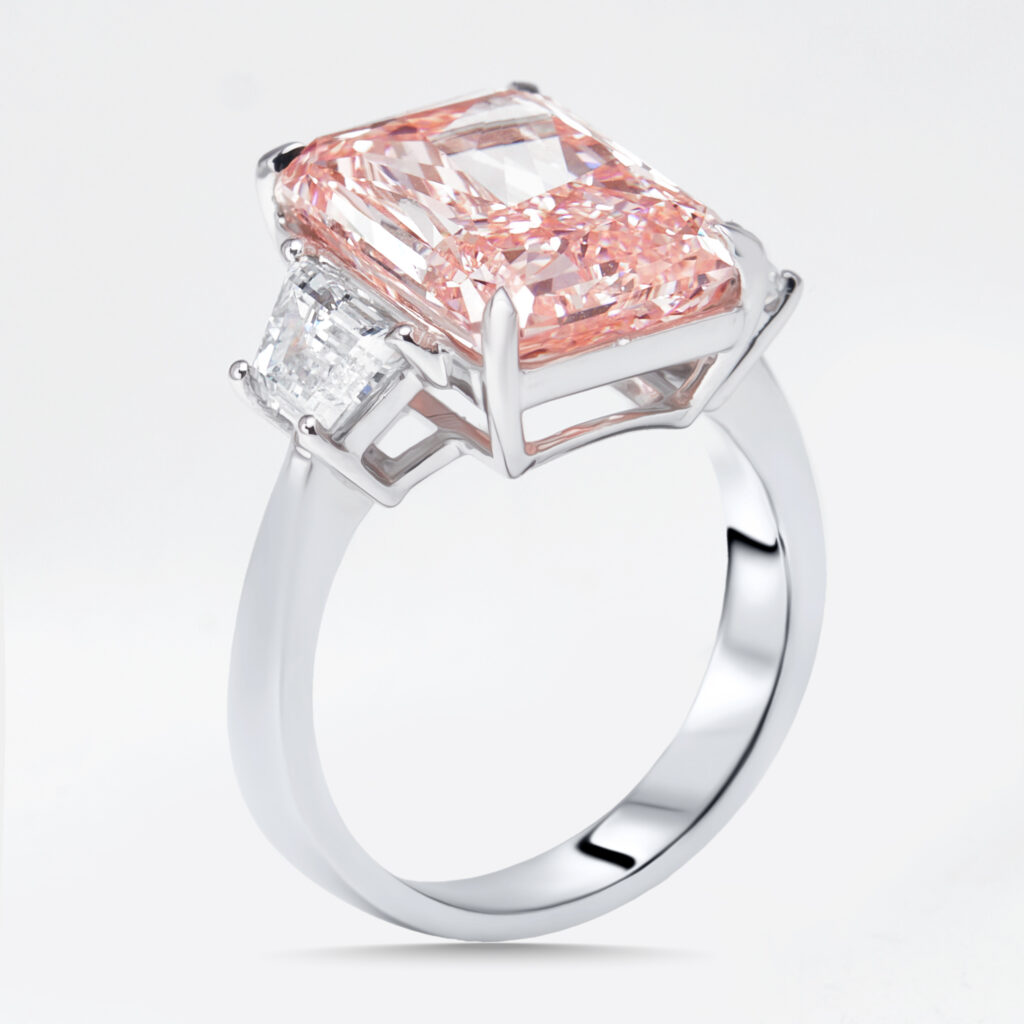 8.1 cts Pink Radiant, Trapazoid Lab Grown Diamonds 18k White Gold Ring Size 52 8.1 cts Pink Radiant, Trapazoid Lab Grown Diamonds 18k White Gold Ring Size 52