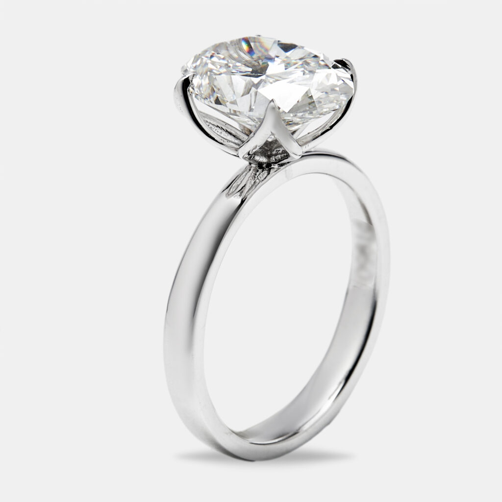 3 cts Oval Brilliant Lab Grown Diamond 18k White Gold Ring Size 56 3 cts Oval Brilliant Lab Grown Diamond 18k White Gold Ring Size 56