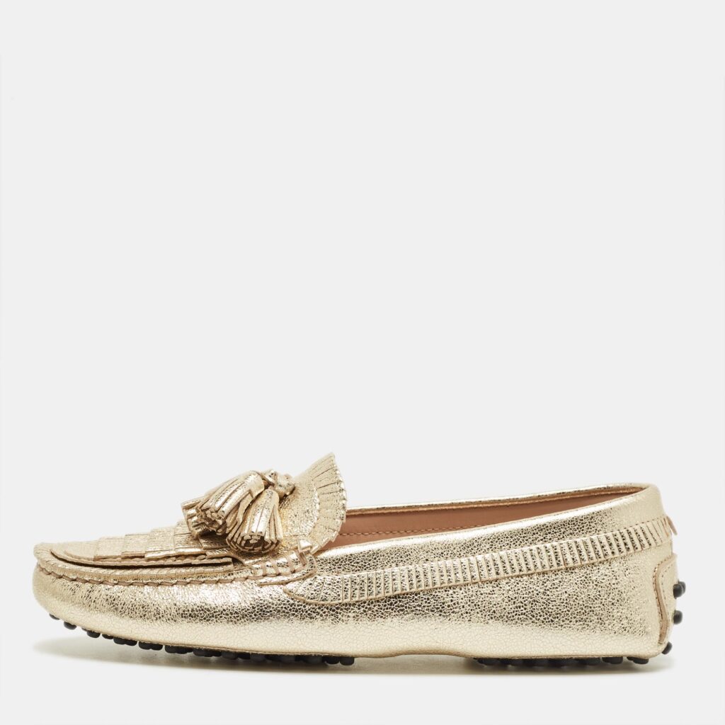 Tod's Gold Leather Tassel Bow Fringe Driver Loafers Size 36 Tod's Gold Leather Tassel Bow Fringe Driver Loafers Size 36
