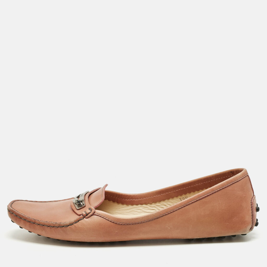 Tod's Beige Leather Slip On Penny Loafers Size 39.5 Tod's Beige Leather Slip On Penny Loafers Size 39.5