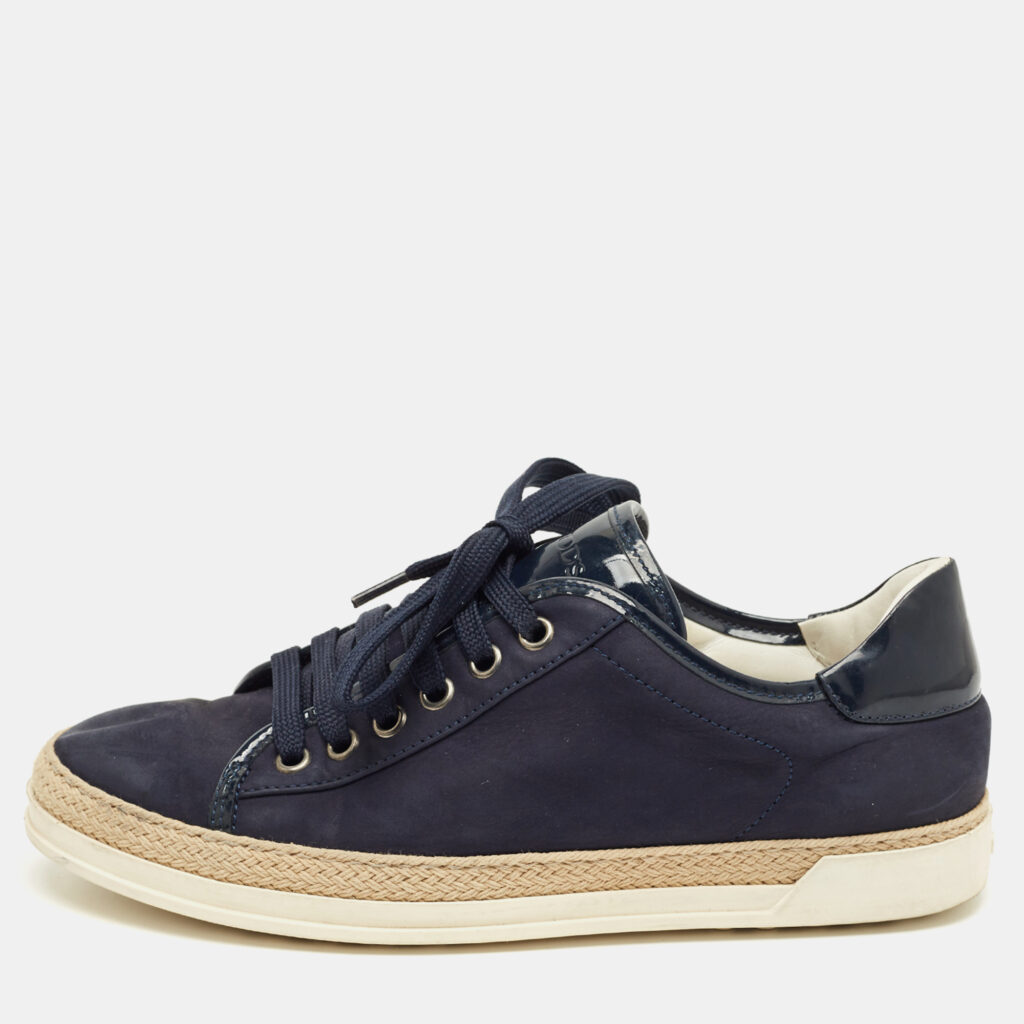 Tod's Navy Blue Nubuck Leather and Patent Leather Lace Up Sneakers Size 36 Tod's Navy Blue Nubuck Leather and Patent Leather Lace Up Sneakers Size 36