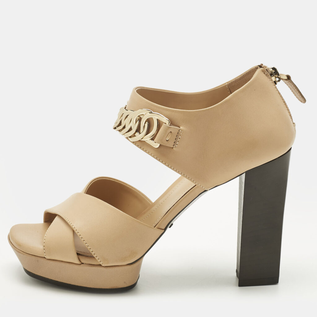 Tod's Beige Leather Chainlink Sandals Size 36.5