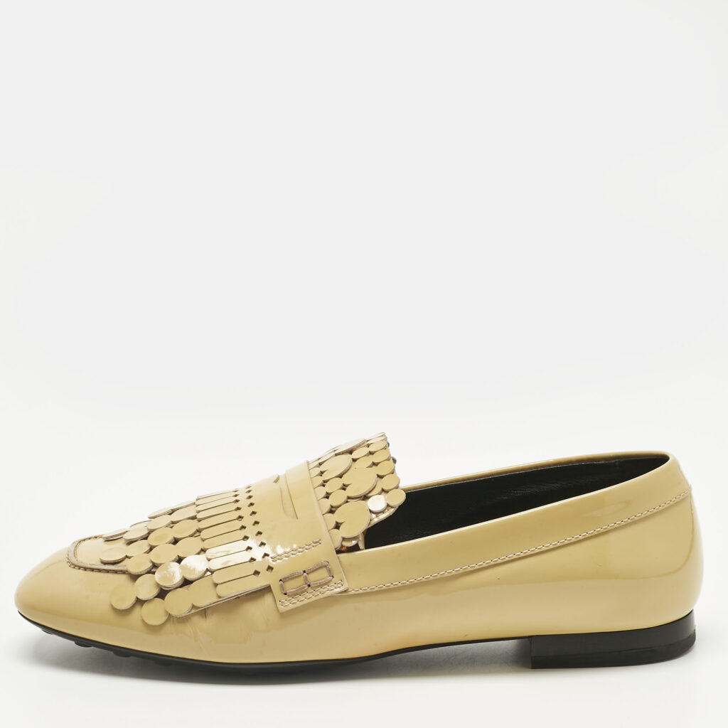 Tod's Beige Patent Leather Fringe Penny Loafers Size 40 Tod's Beige Patent Leather Fringe Penny Loafers Size 40