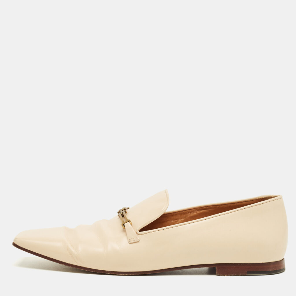 Tod's Beige Leather Slip On Loafers Size 40 Tod's Beige Leather Slip On Loafers Size 40
