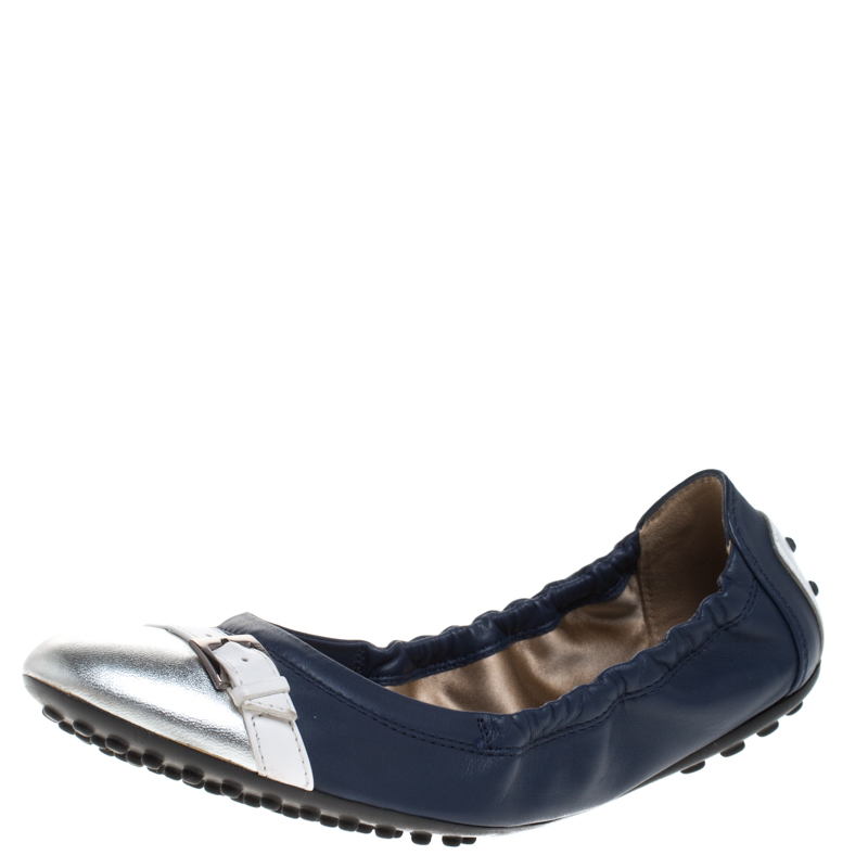 Tod's Blue/Silver Leather Cap Toe Scrunch Ballet Flats Size 36.5 Tod's Blue/Silver Leather Cap Toe Scrunch Ballet Flats Size 36.5