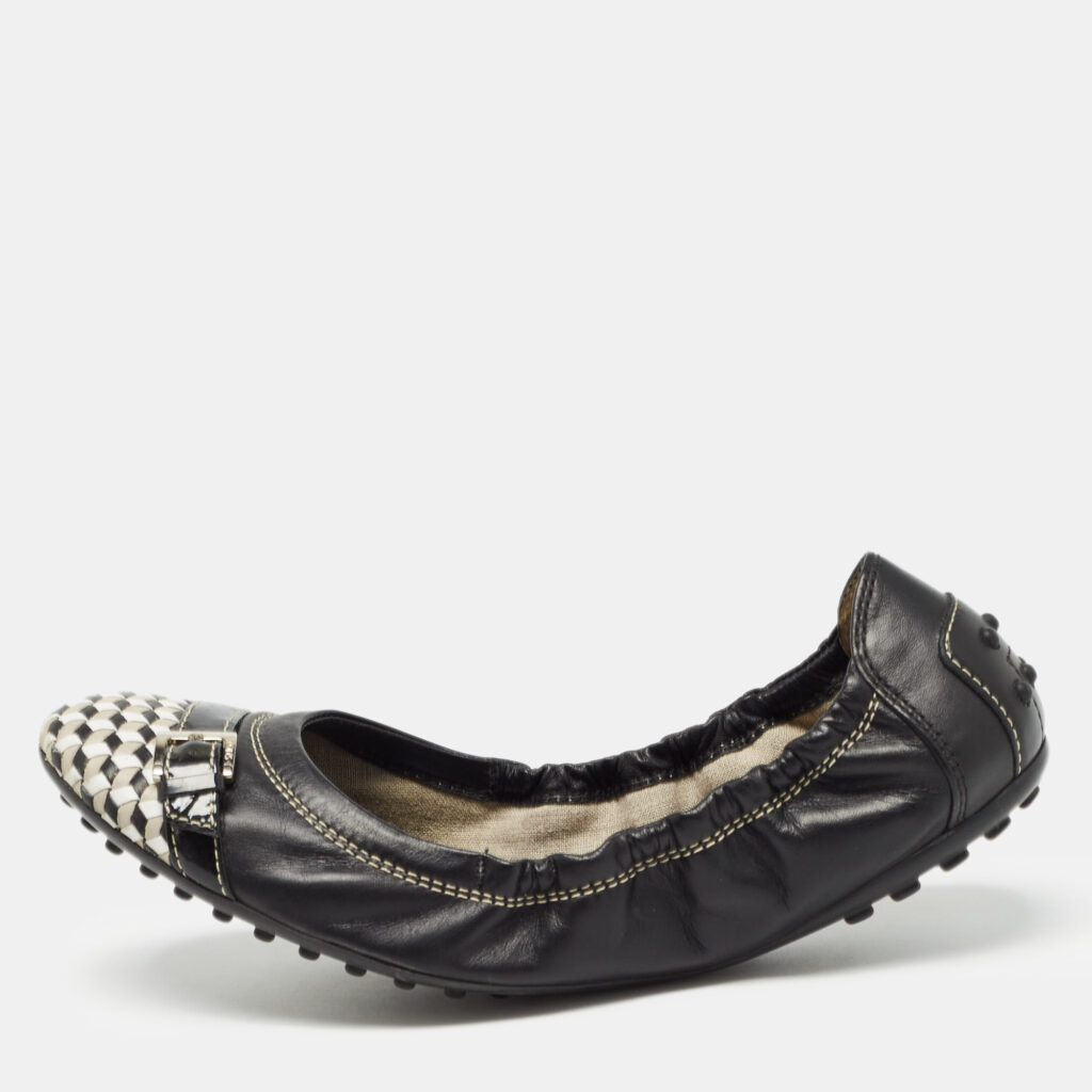 Tod's Black/White Leather Bow Detail Scrunch Ballet Flats Size 37.5 Tod's Black/White Leather Bow Detail Scrunch Ballet Flats Size 37.5