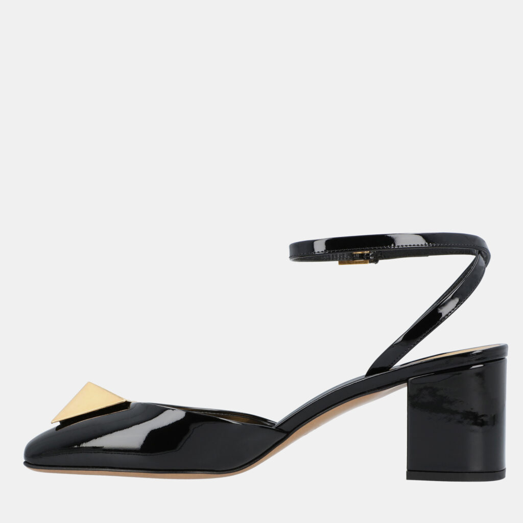 Valentino One Stud EU 38 Black Leather Pumps Valentino One Stud EU 38 Black Leather Pumps