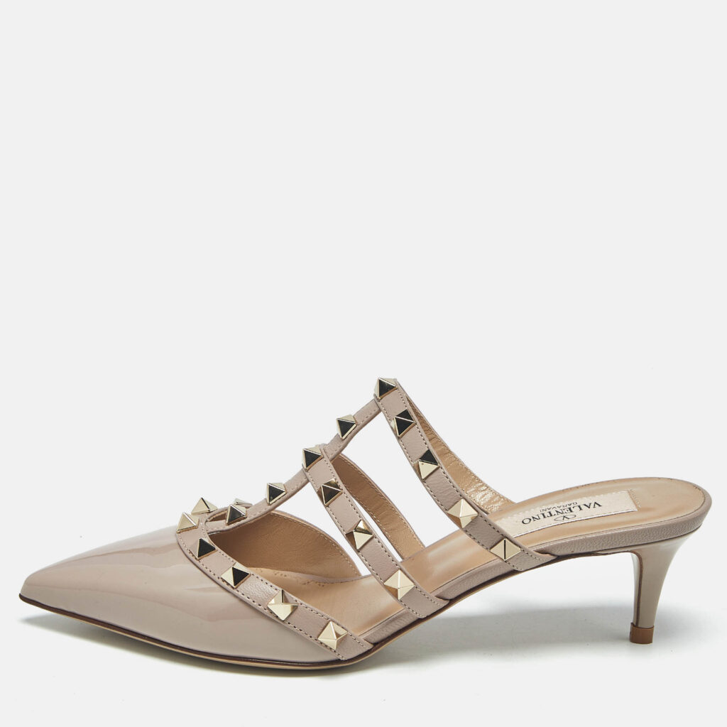 Valentino Beige Leather and Patent Leather Rockstud Mules Size 35.5