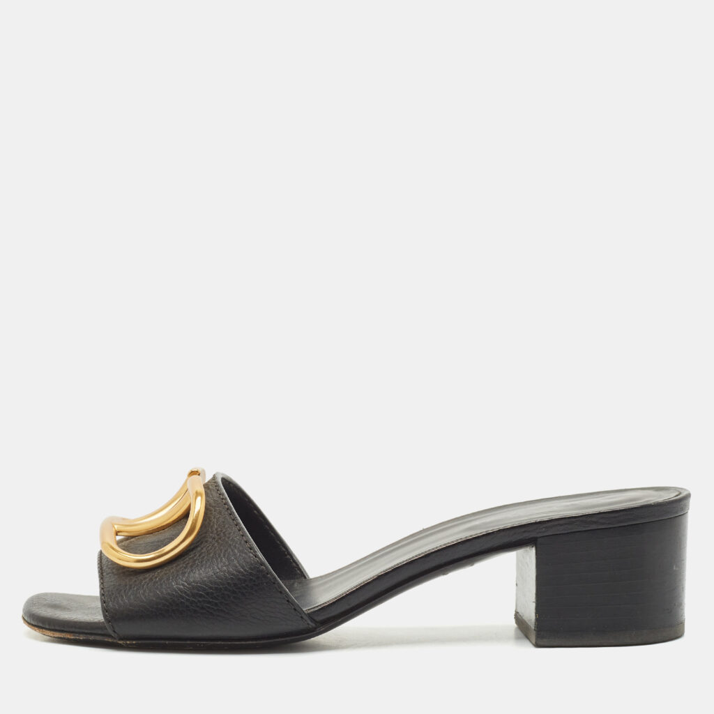 luxury-women-valentino-used-shoes-p1143066-010-1.jpg Valentino Black Leather VLogo Mule Sandals Size 36