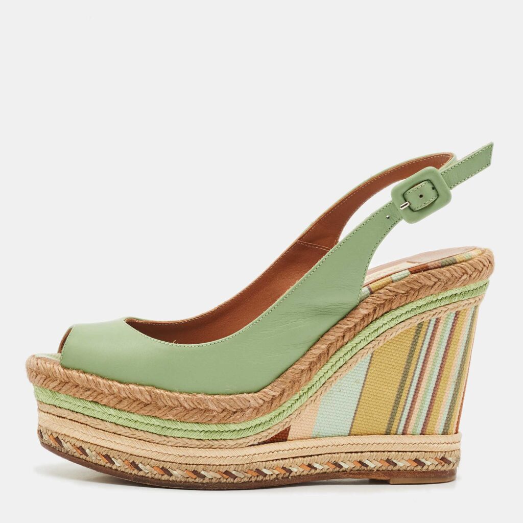 Valentino Light Green Leather Native Couture 1975 Wedge Espadrille Sandals Size 36.5 Valentino Light Green Leather Native Couture 1975 Wedge Espadrille Sandals Size 36.5