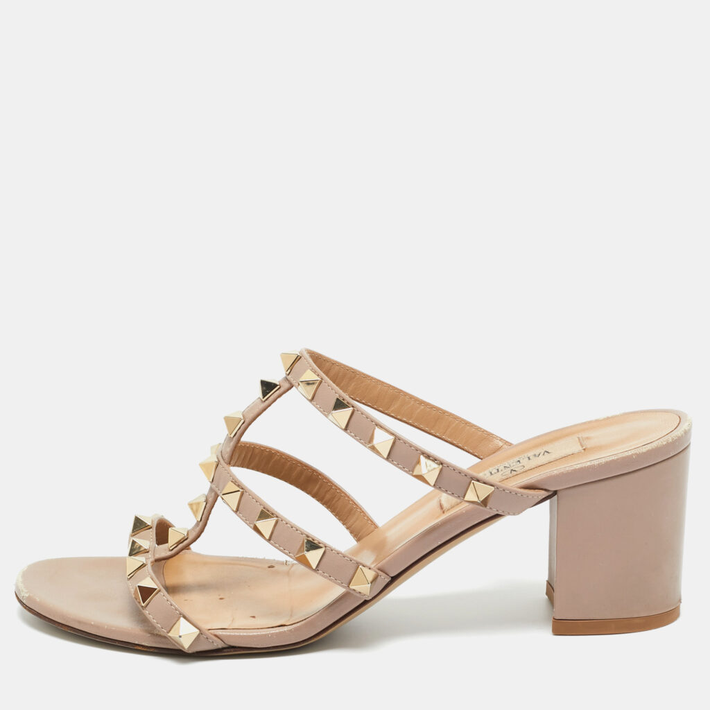 Valentino Beige Leather Rockstud Slide Sandals Size 37 Valentino Beige Leather Rockstud Slide Sandals Size 37