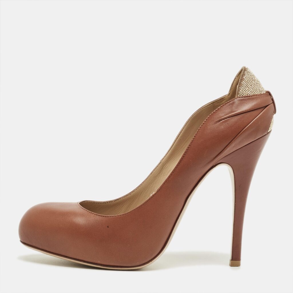 Valentino Brown Leather Round Toe Platform Pumps Size 39 Valentino Brown Leather Round Toe Platform Pumps Size 39