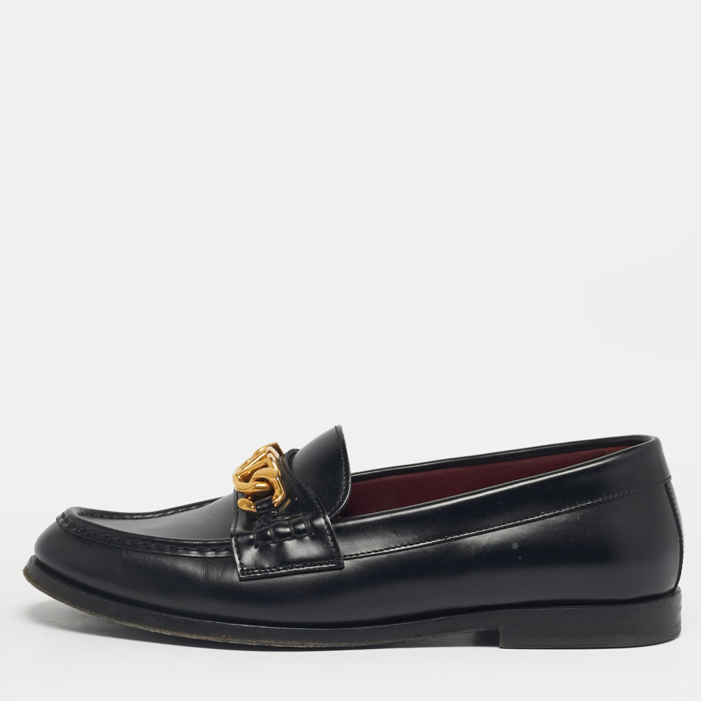 Valentino Black Leather Escape VLogo Chain Slip On Loafers Size 40 Valentino Black Leather Escape VLogo Chain Slip On Loafers Size 40