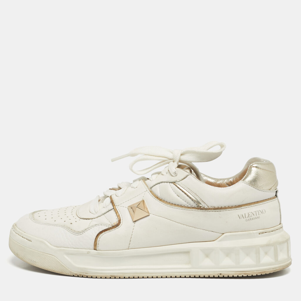 Valentino White Leather One Stud Law Top Sneakers Size 40 Valentino White Leather One Stud Law Top Sneakers Size 40
