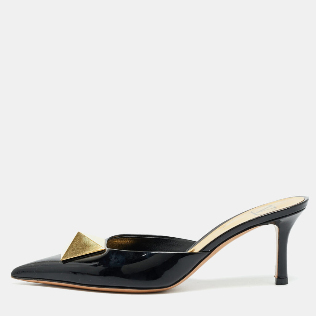 Valentino One Stud Size 37 Black Patent Leather Pointed Toe Mules Valentino One Stud Size 37 Black Patent Leather Pointed Toe Mules