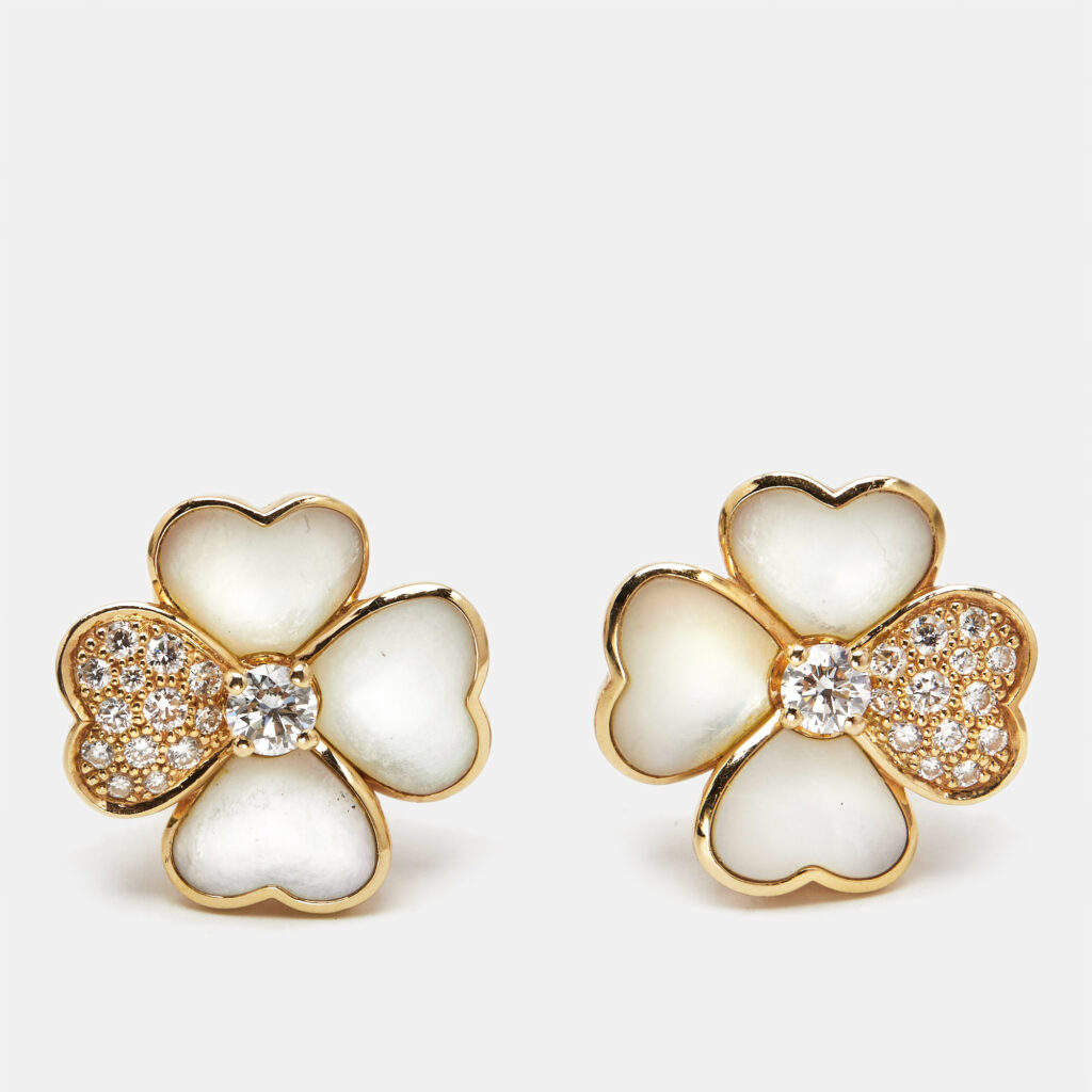 Van Cleef & Arpels Cosmos Diamond Mother of Pearl 18k Yellow Gold Earring Van Cleef & Arpels Cosmos Diamond Mother of Pearl 18k Yellow Gold Earring