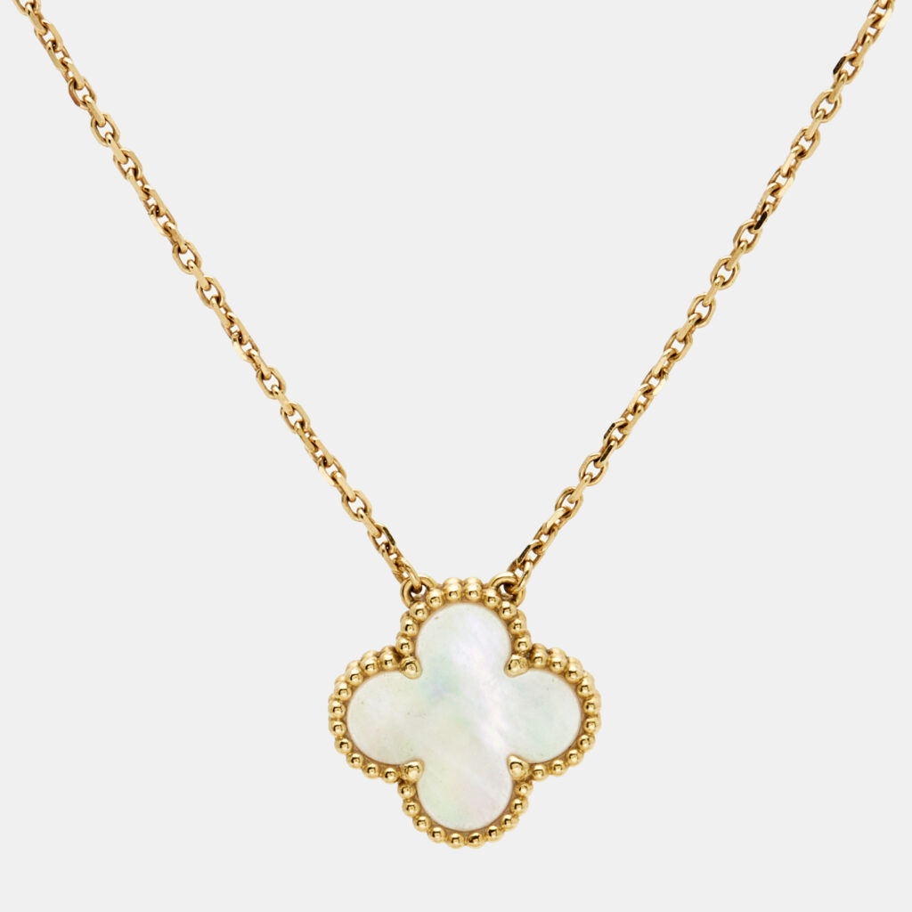 Van Cleef & Arpels Vintage Alhambra Mother of Pearl 18k Yellow Gold Necklace Van Cleef & Arpels Vintage Alhambra Mother of Pearl 18k Yellow Gold Necklace