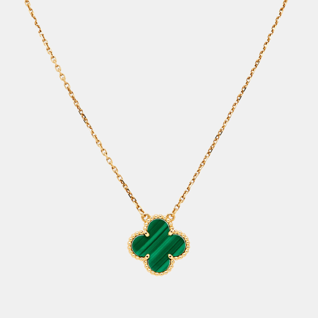 Van Cleef & Arpels Vintage Alhambra Malachite 18k Yellow Gold Necklace Van Cleef & Arpels Vintage Alhambra Malachite 18k Yellow Gold Necklace