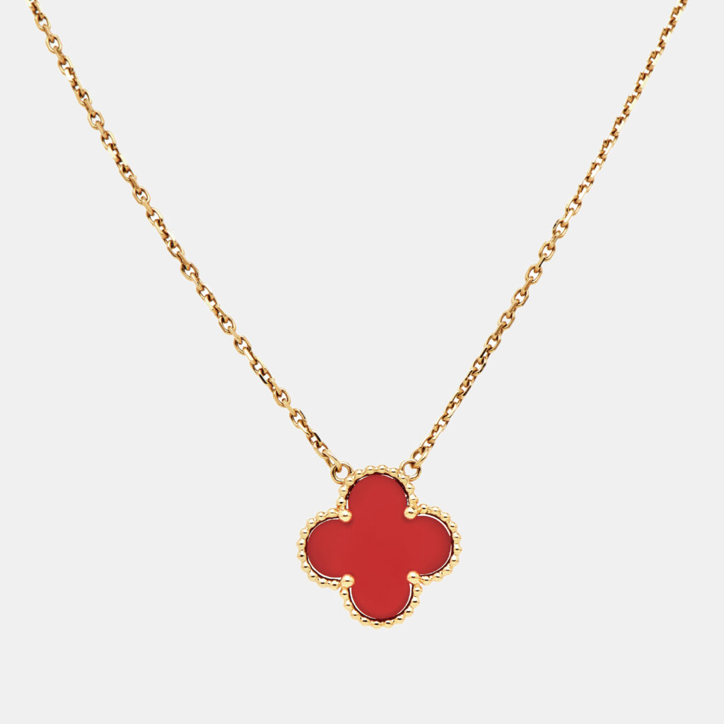 Van Cleef & Arpels Vintage Alhambra Carnelian 18k Yellow Gold Necklace Van Cleef & Arpels Vintage Alhambra Carnelian 18k Yellow Gold Necklace