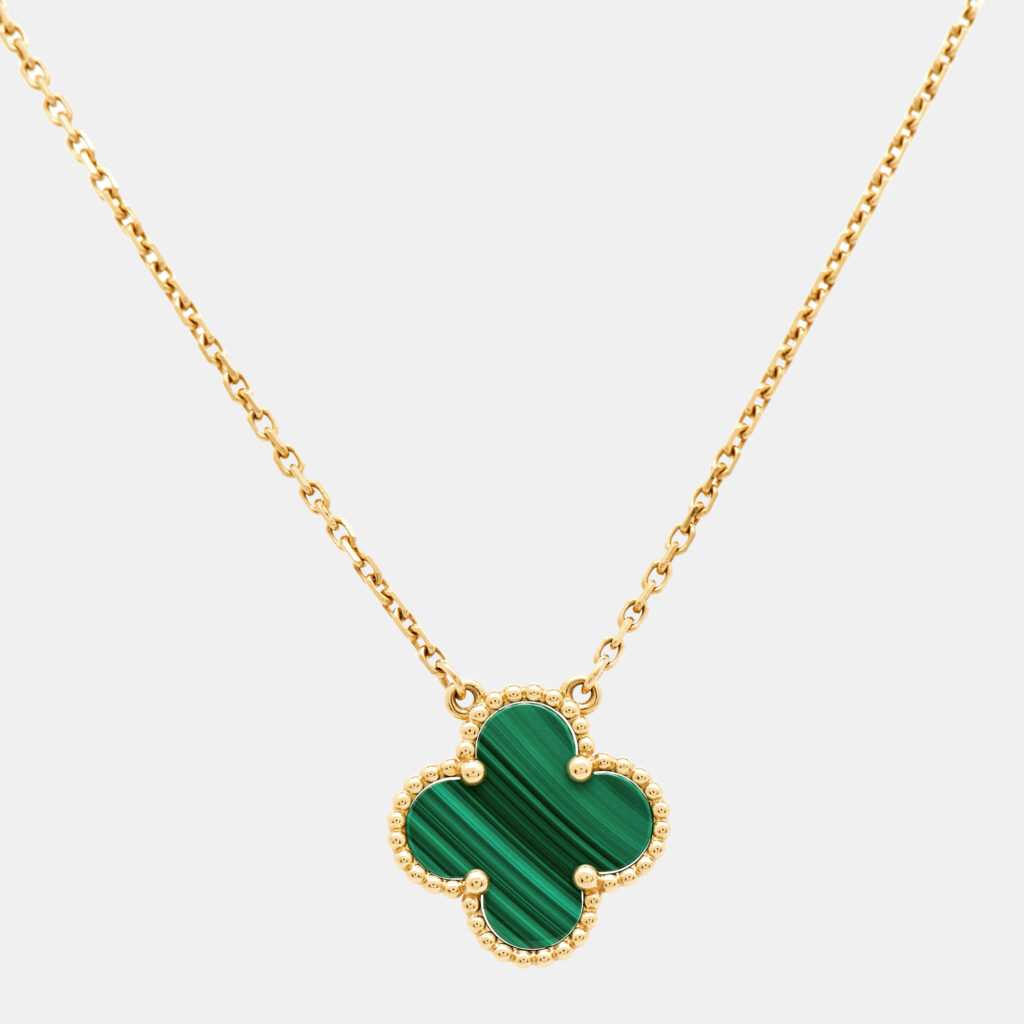 Van Cleef & Arpels Vintage Alhambra Malachite 18k Yellow Gold Necklace Van Cleef & Arpels Vintage Alhambra Malachite 18k Yellow Gold Necklace