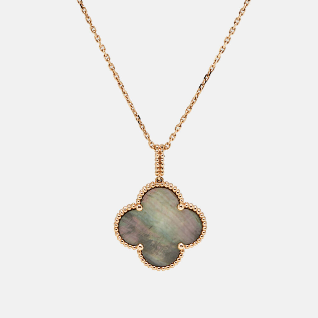 Van Cleef & Arpels Magic Alhambra Grey Mother of Pearl 18k Rose Gold Necklace Van Cleef & Arpels Magic Alhambra Grey Mother of Pearl 18k Rose Gold Necklace