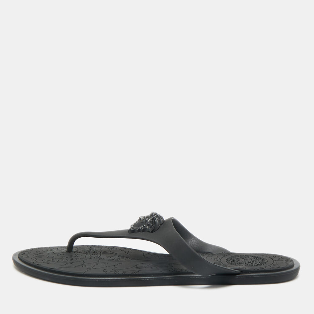 luxury-women-versace-new-shoes-p1219686-001-1.jpg Versace Black Rubber Medusa Thong Flat Slide Size 38.5