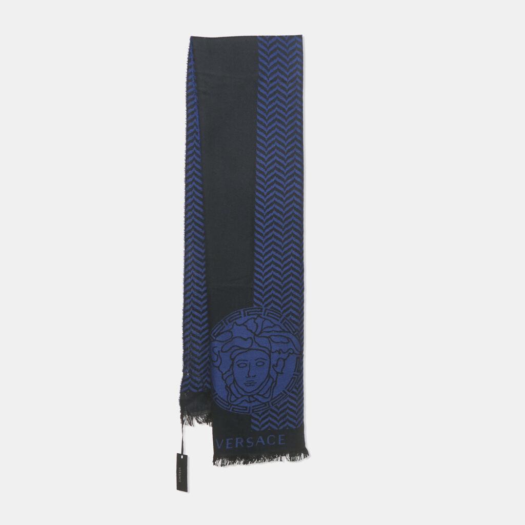 luxury-women-versace-used-accessories-p1246817-002-1.jpg Versace Blue/Black Jacquard Wool Stole