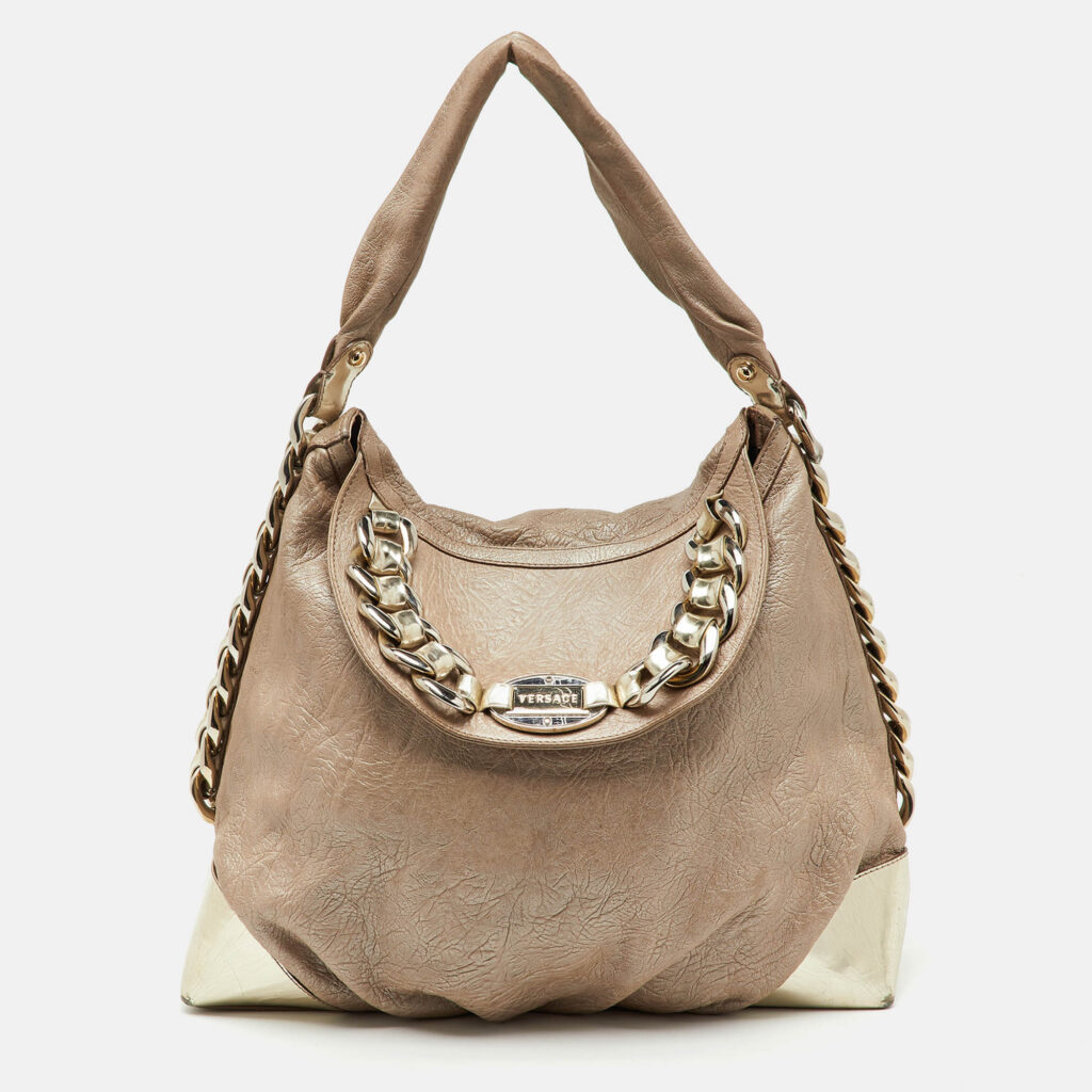 luxury-women-versace-used-handbags-p1228596-016-1.jpg Versace Metallic Beige/Gold Leather Chain Link Flap Hobo