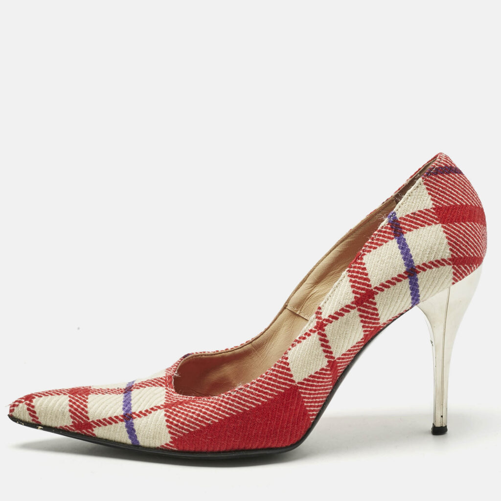 Versace White/Red Plaid Check Fabric Pointed Toe Pumps Size 38 Versace White/Red Plaid Check Fabric Pointed Toe Pumps Size 38
