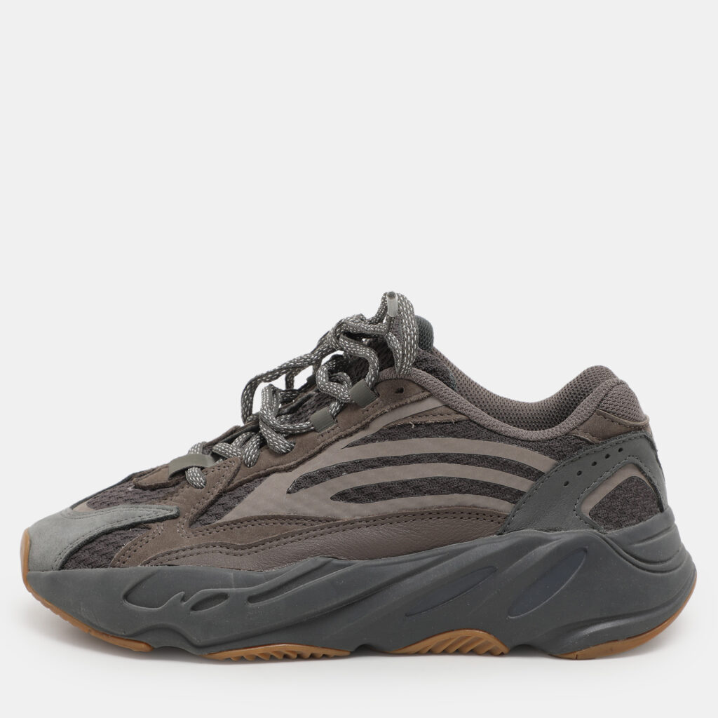 Yeezy x Adidas Grey Knit Fabric and Suede Boost 700 Geode Low Top Sneakers Size 37 Yeezy x Adidas Grey Knit Fabric and Suede Boost 700 Geode Low Top Sneakers Size 37