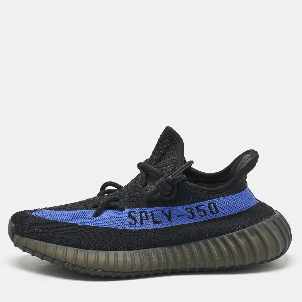 Yeezy x Adidas Black Knit Fabric Boost 350 V2 Dazzling Blue Sneakers Size 40 2/3 Yeezy x Adidas Black Knit Fabric Boost 350 V2 Dazzling Blue Sneakers Size 40 2/3